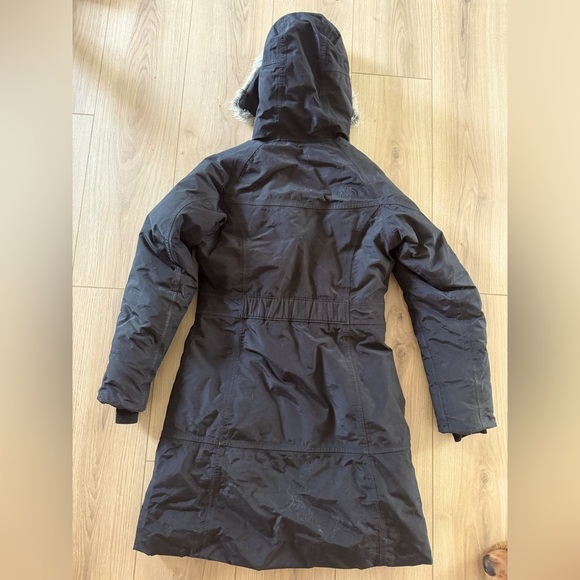 The North Face Women's Black Hooded Ski Jacket - Picture 7 of 8